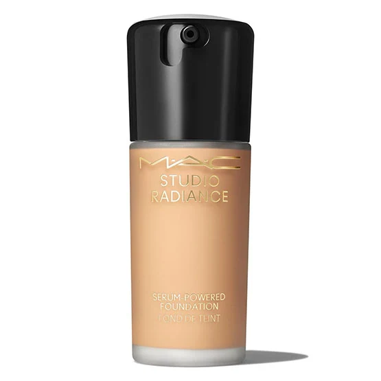 M・A・C STUDIO RADIANCE SERUM-POWERED FOUNDATION