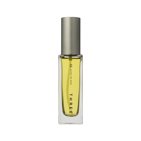 THREE THREE Essential Scents R 05