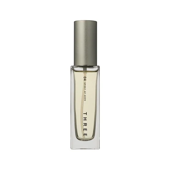 THREE THREE Essential Scents R 04