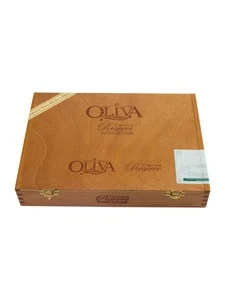 Oliva Oliva Connecticut Reserve Double Toro 4 cigars