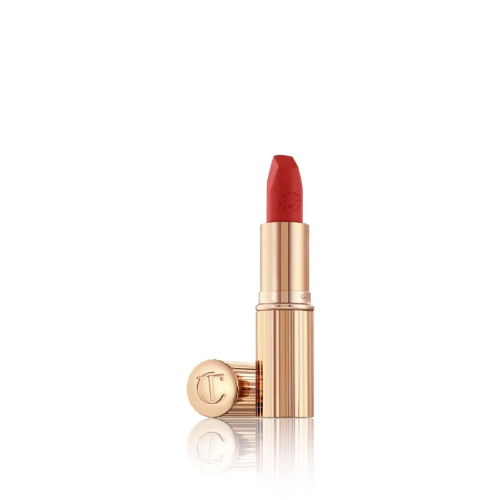 Charlotte Tilbury Hot Lips at Paris