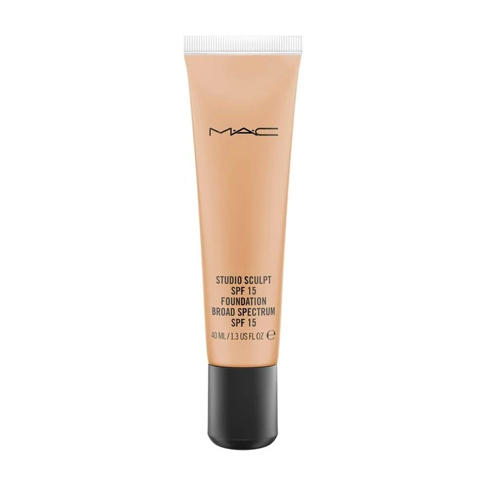 M·A·C Studio Sculpt Foundation at Paris