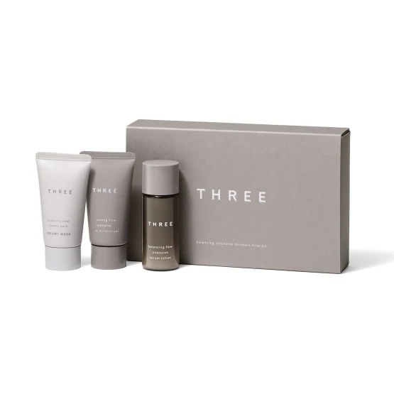 THREE THREE Balancing Intensive Skincare First Kit