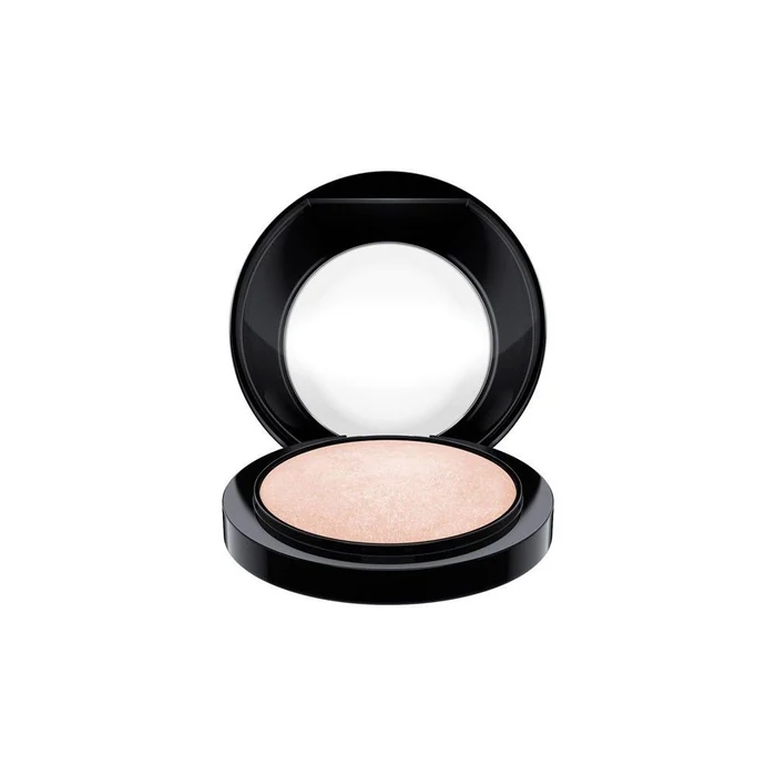 M·A·C Mineralize Skinfinish Natural