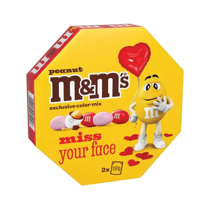 M&M's Centerpiece Red Miss Your Face at Paris