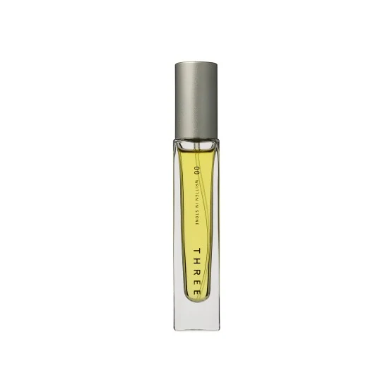 THREE THREE Essential Scents R 00 エッセンシャルセンツ Ｒ ００