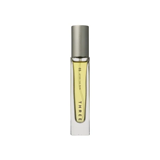 THREE THREE Essential Scents R 05 エッセンシャルセンツ Ｒ ０５